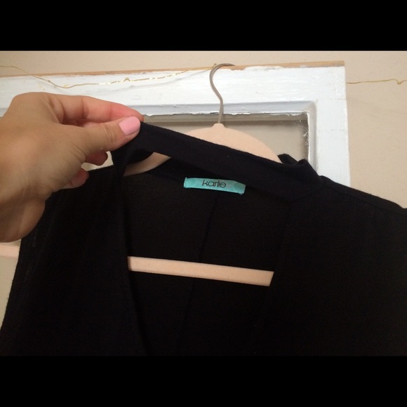 Karlie black top - Picture 2 of 4